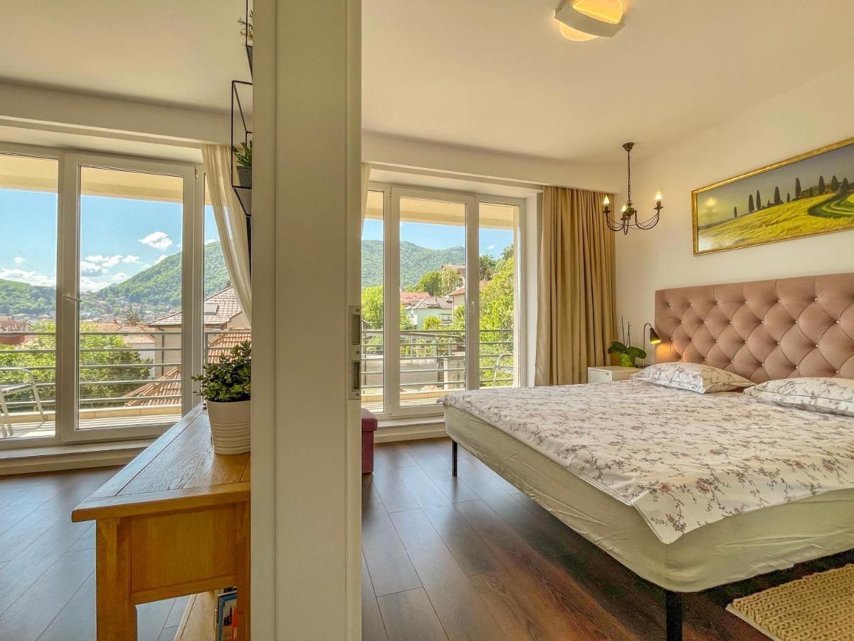 Central Premium Apartment Braşov Esterno foto