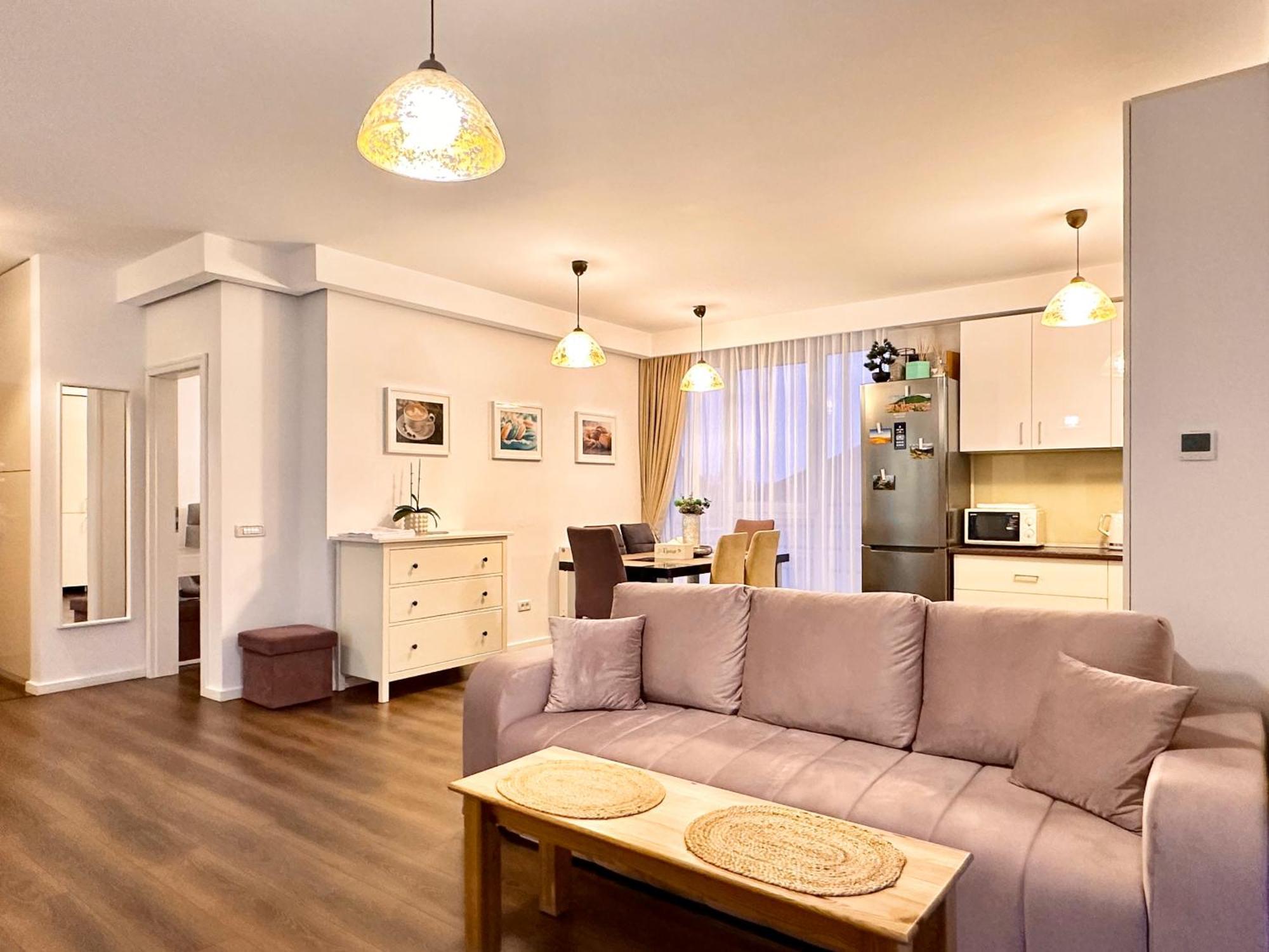 Central Premium Apartment Braşov Esterno foto